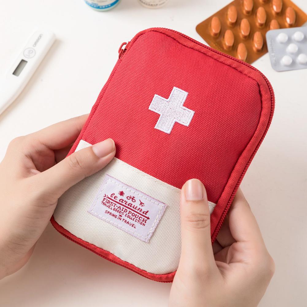 Przenośna apteczka pierwszej p – First Aid Bag Kit recenzja i cena