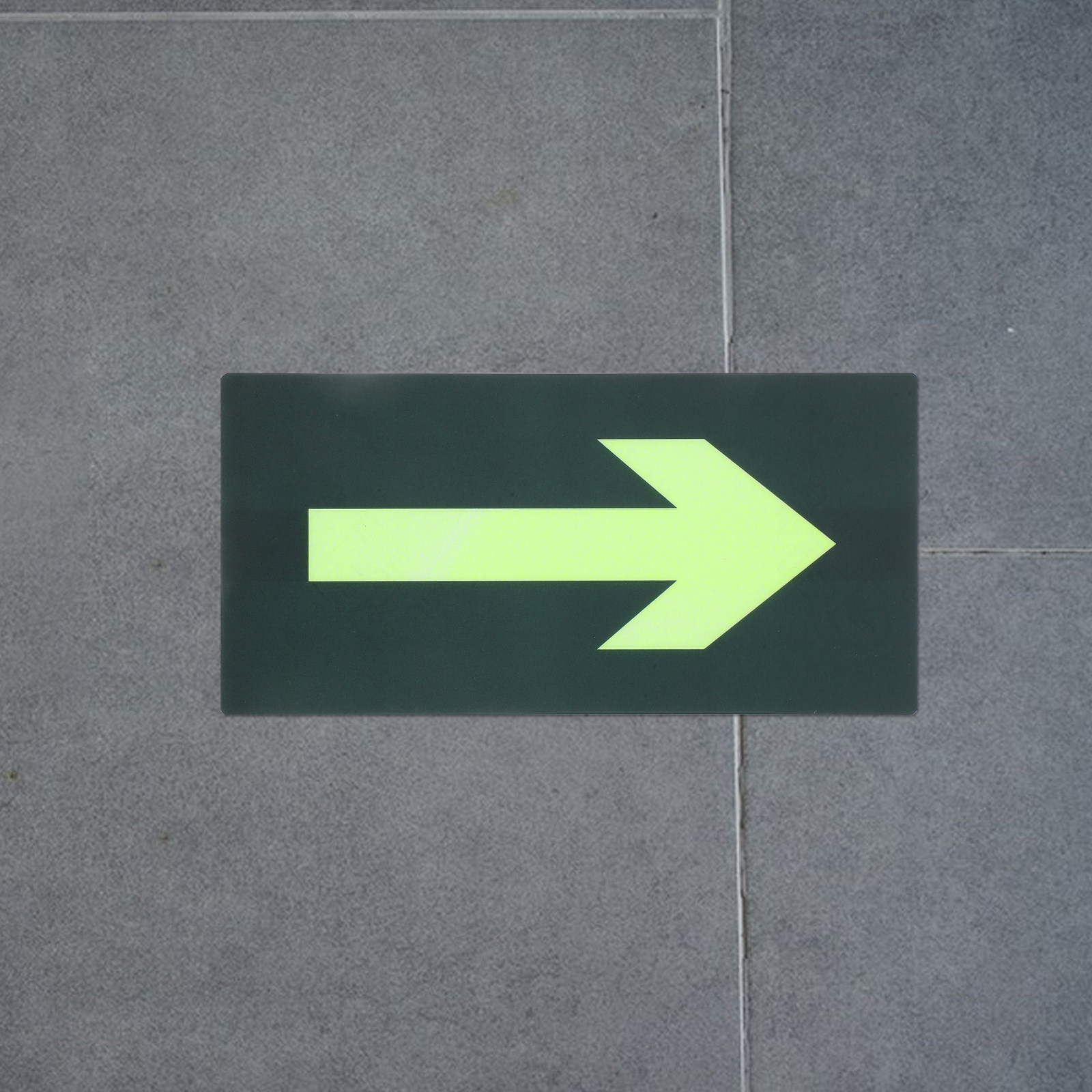 8 szt. Naklejki w kierunku wyj – Emergency Exit Sign recenzja i cena