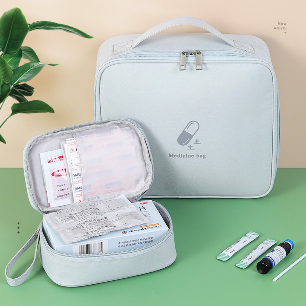 Wielofunkcyjna różowo-niebiesk – First Aid Bag Kit recenzja i cena